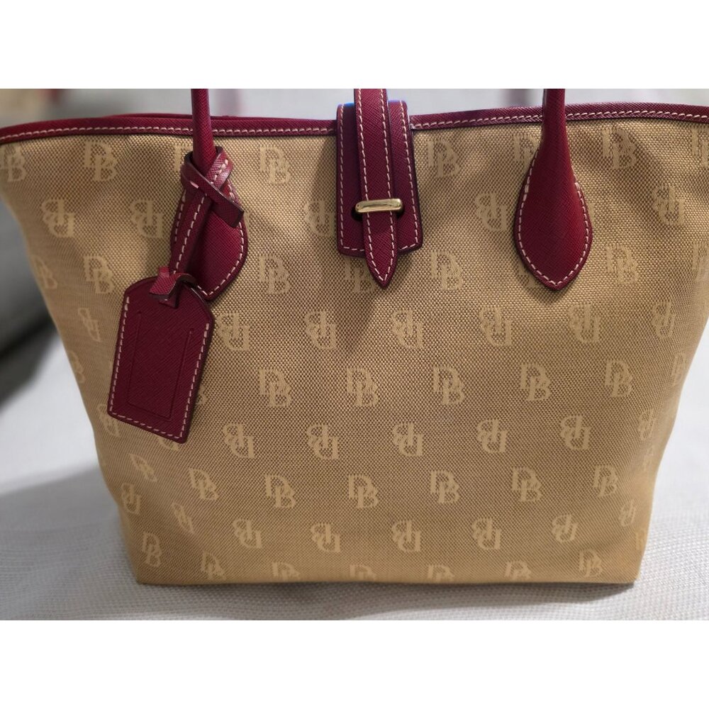 Dooney & Bourke DB Canvas Tote Bag Beige Red Leather Trim Medium - Picture 9 of 9